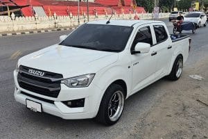 Read more about the article Spot of the Day 8 : White DMAX